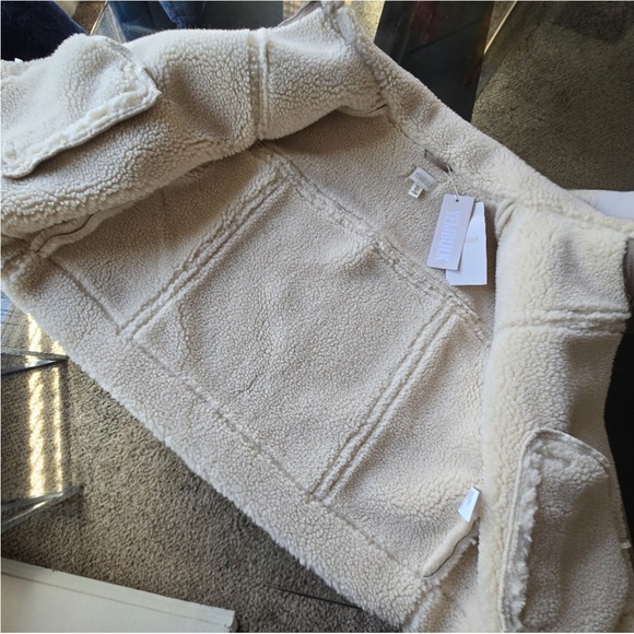 Tan cream white faux shearling/suede jacket coat NWT - Picture 5 of 7